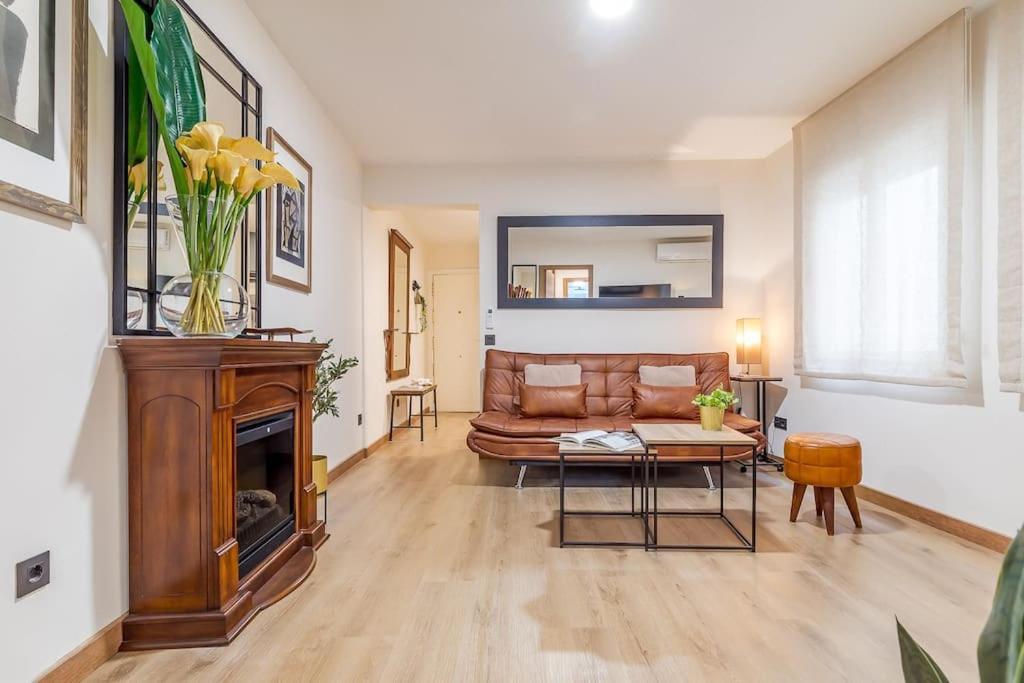 Apartamento Reformado Y Tranquilo Junto A Gran Via Madrid Exterior photo